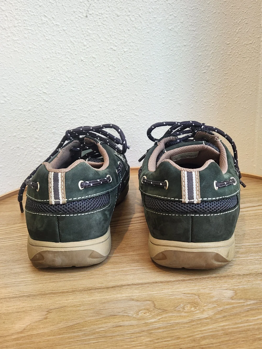 G.H. Bass & Co. classic low